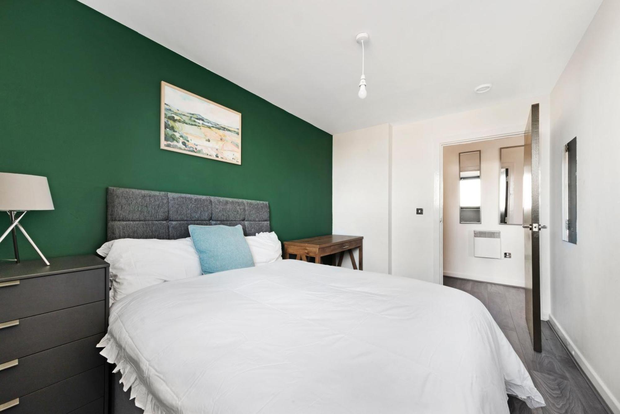 Ferienwohnung Penthouse W/ Hot Tub Near Stratford, Westfield London Exterior foto