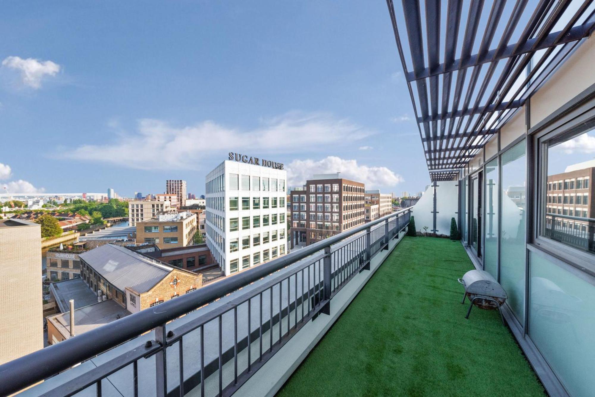 Ferienwohnung Penthouse W/ Hot Tub Near Stratford, Westfield London Exterior foto